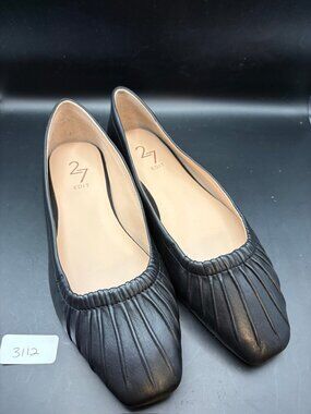 27 Edit Black Leather Square Toe Pleated Flats Size 7M EU 37